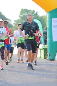 BIB: 907
                            <button type="button" onclick="openModal(3651983)" class="btn btn-primary btn-sm float-right btn-popup" data-toggle="modal" data-target=".modal-high-quality">
                        <i class="fas fa-shopping-cart"></i> Add to Cart
                    </button>
                                            <button type="button" onclick="isThisMe(3651983, true)" class="btn btn-success btn-sm float-right btn-popup btn-isme hidden" data-toggle="tooltip" data-placement="bottom" title="นี่คือรูปของคุณใช่ไหม คลิกที่นี่เพื่อเอาเข้าอัลบั้ม">
                        <i class="fas fa-plus"></i> Add to album
                    </button>
                    <button type="button" onclick="isThisMe(3651983, false)" class="btn btn-warning btn-sm float-right btn-popup btn-isnotme hidden">
                        <i class="fas fa-ban"></i> Remove from album
                    </button>